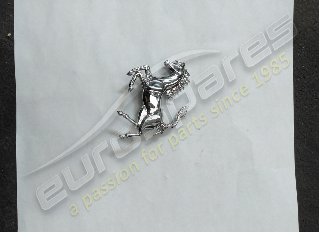 USATO Ferrari DISTINTIVO CAVALLINO RAMPANTE . NUMERO PARTE 895800 (1)