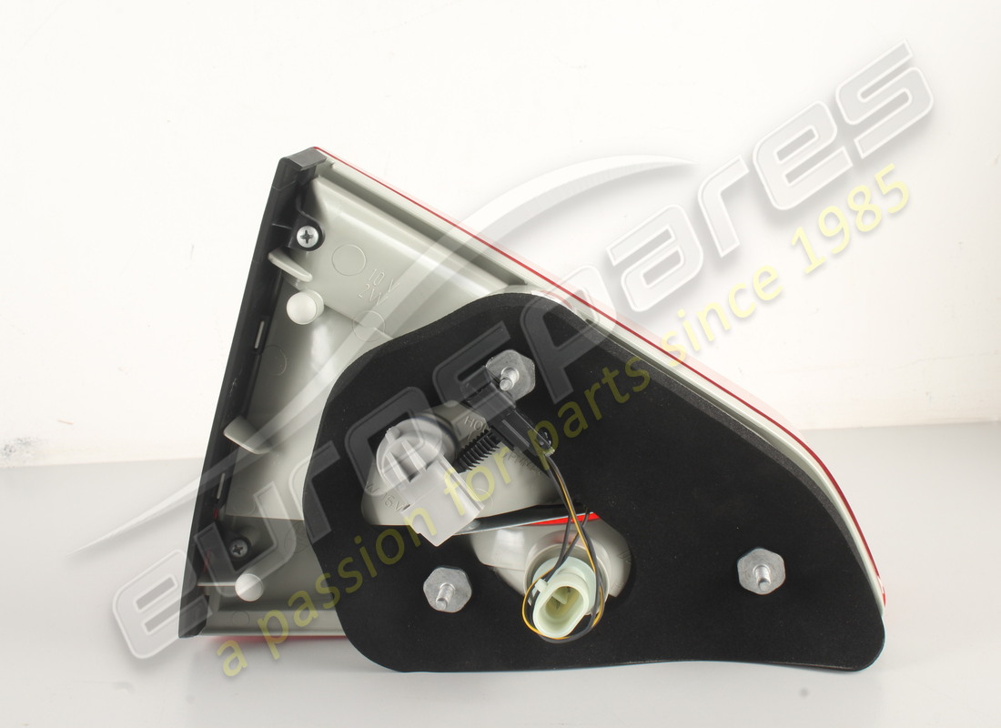 nuovo maserati fanale posteriore dx lato mobile. codice articolo 231568 (2)