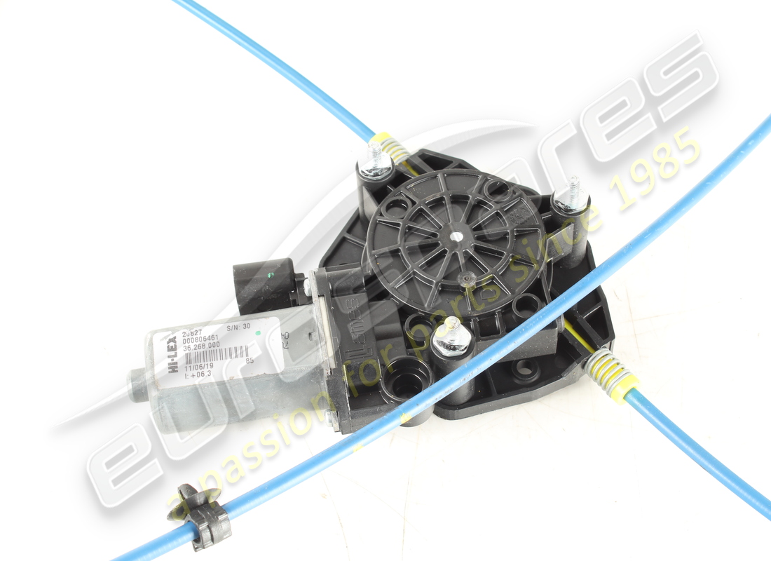 USATO FERRARI FINESTRA PORTA ANTERIORE SINISTRA LIFT ME. NUMERO PARTE 806461 (3) usato ferrari finestra porta anteriore sinistra lift me. numero parte 806461 (3)