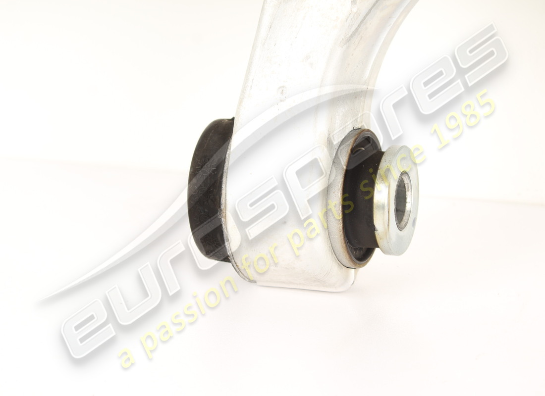 nuovo maserati braccio sospensione inferiore anteriore dx. numero parte 670213729 (3)