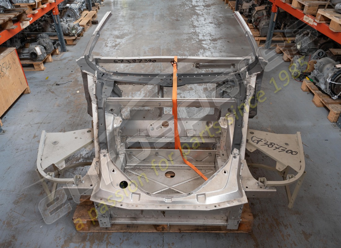 nuovo ferrari telaio anteriore rhd. numero parte 67387300 (1)