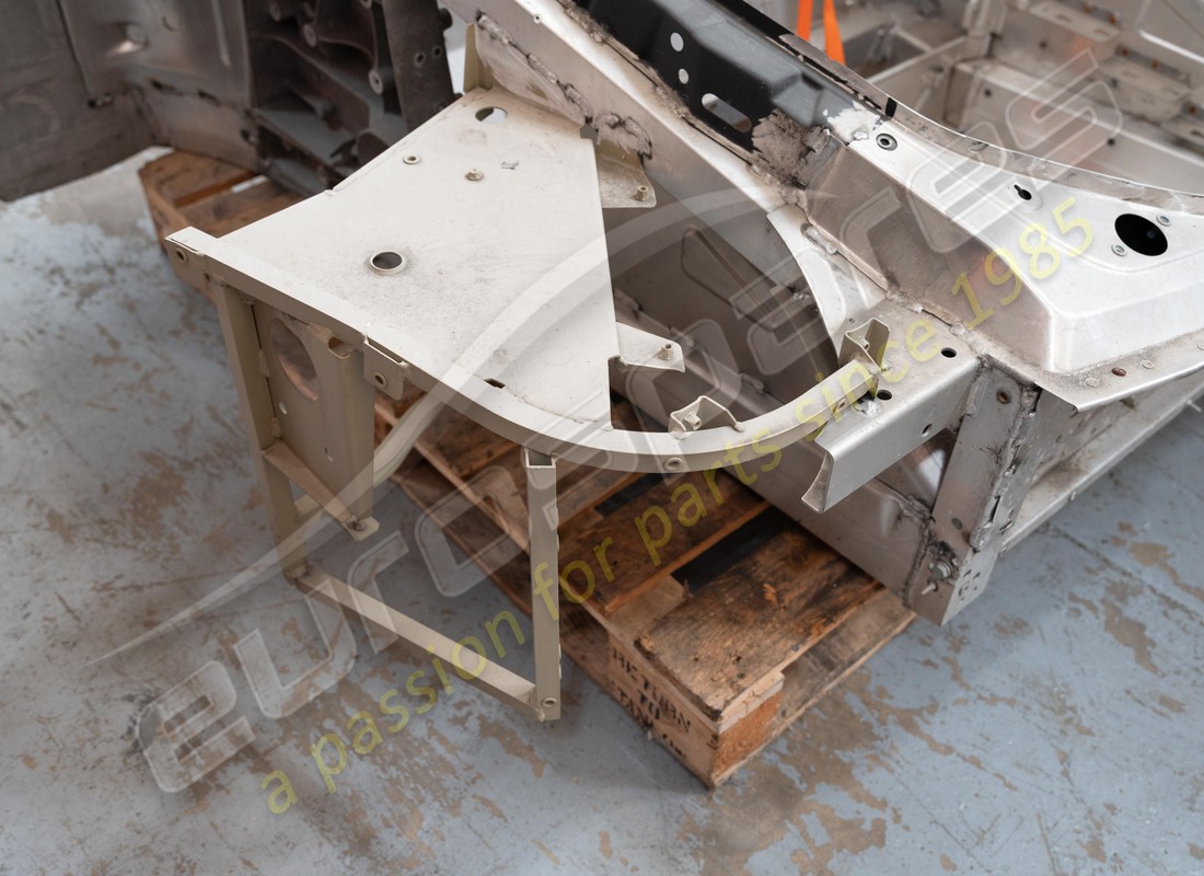 nuovo ferrari telaio anteriore rhd. numero parte 67387300 (2)