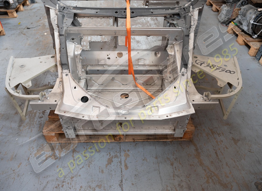 nuovo ferrari telaio anteriore rhd. numero parte 67387300 (3)