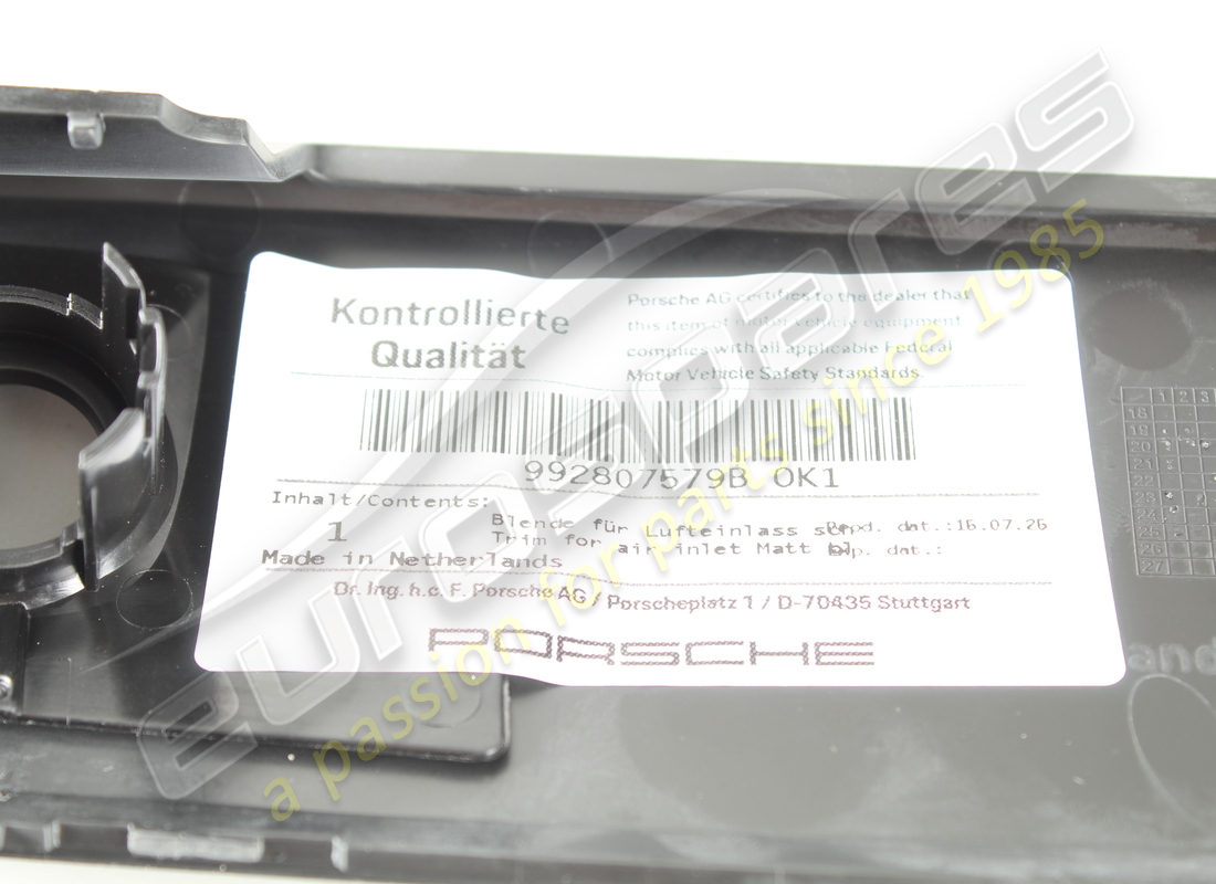 NUOVO PORSCHE RIFINITURA PER PRESA D'ARIA NERO OPACO. NUMERO PARTE 992807579BOK1 (3) nuovo porsche rifinitura per presa d'aria nero opaco. numero parte 992807579bok1 (3)
