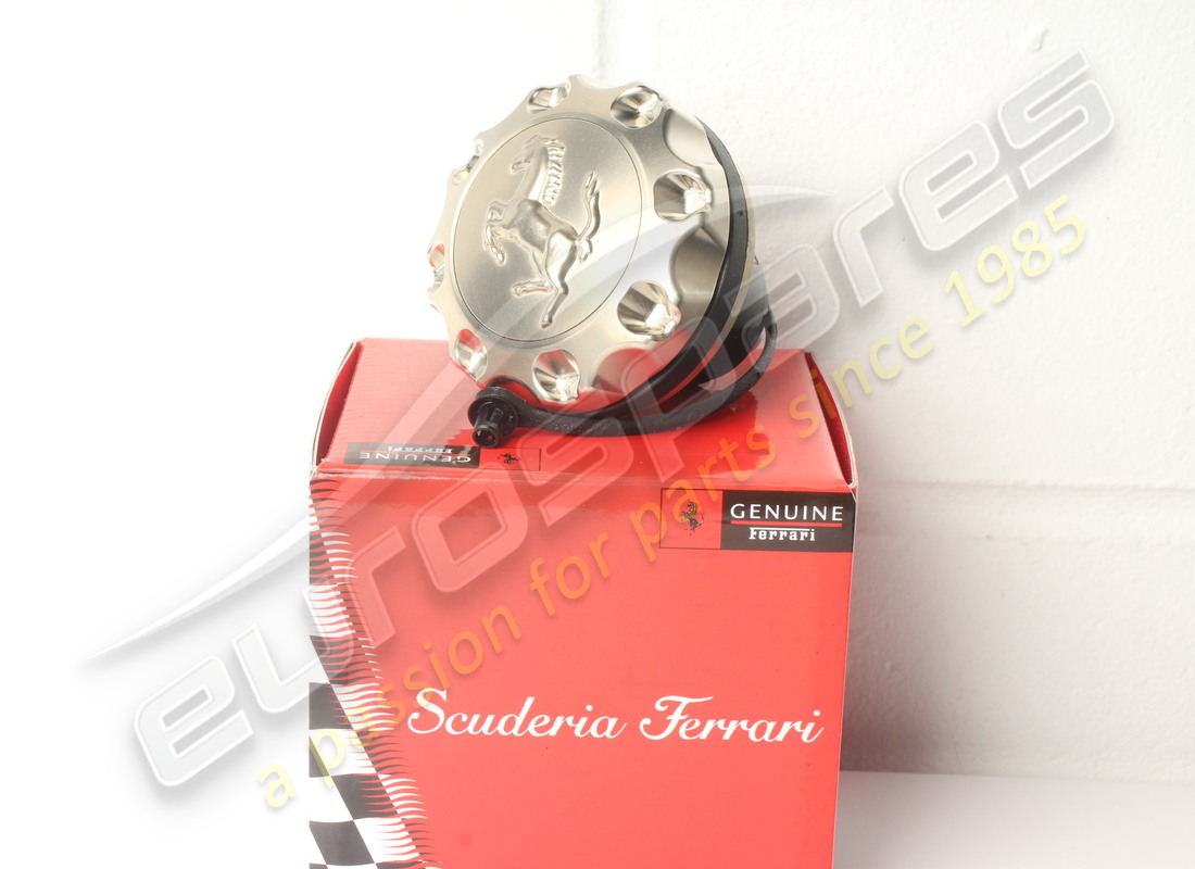 nuovo ferrari tappo del riempimento carburante in titanio. numero parte 70001217 (4)