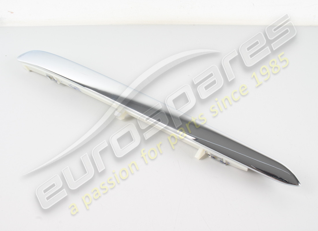 nuovo maserati modanatura anteriore sinistra numero parte 670138039 (2)