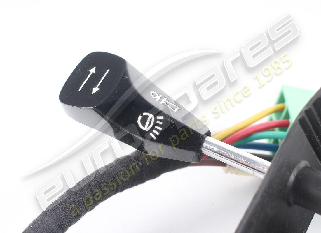 NUOVO MASERATI INDICATORE/GAMBA LUCE. NUMERO PARTE 122BL79651 (2) nuovo maserati indicatore/gamba luce. numero parte 122bl79651 (2)