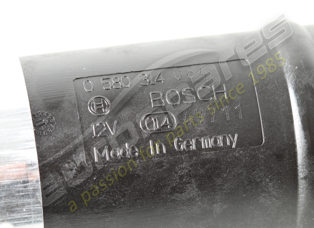 NUOVA BOSCH POMPA CARBURANTE 43 MM. NUMERO PARTE 393750135 (4) nuova bosch pompa carburante 43 mm. numero parte 393750135 (4)