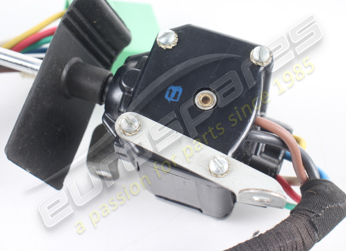 NUOVO MASERATI INDICATORE/GAMBA LUCE. NUMERO PARTE 122BL79651 (3) nuovo maserati indicatore/gamba luce. numero parte 122bl79651 (3)