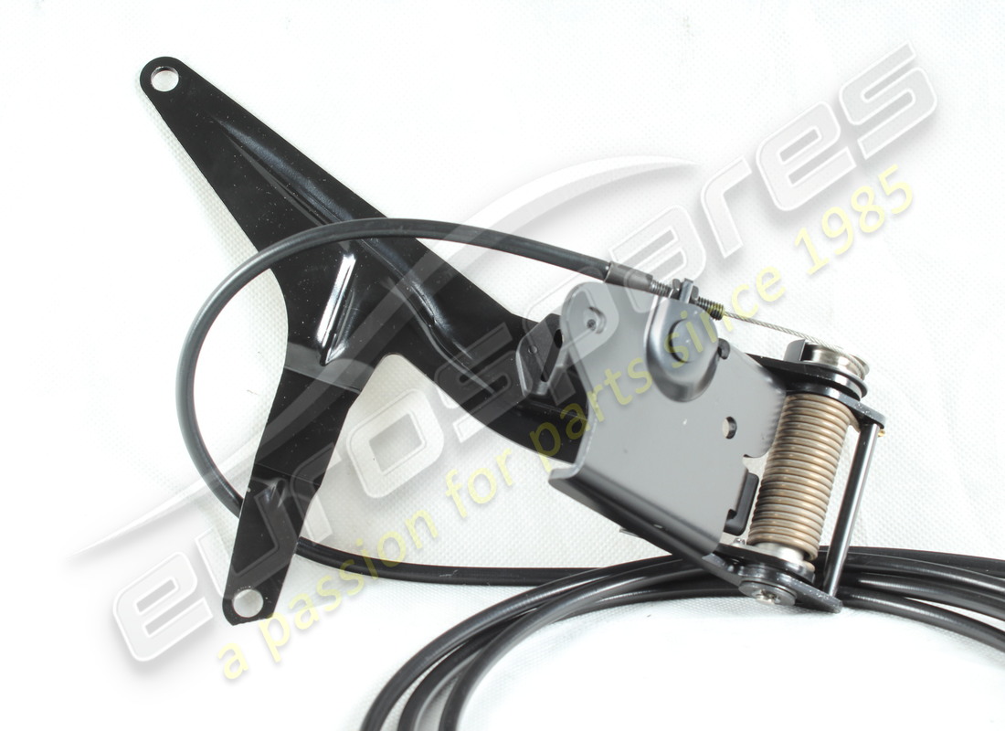 nuova maserati cerniera a anta esterna sx. codice articolo 83083400 (2)