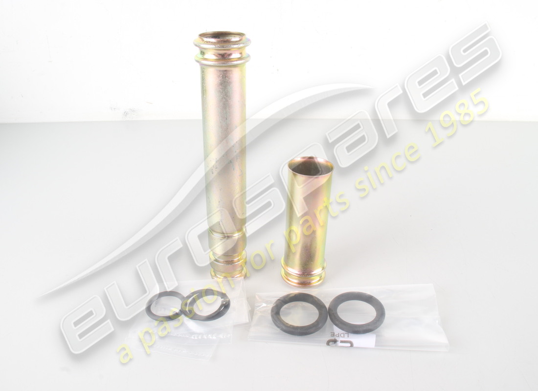 nuovo porsche set - set - diviso - composto da: - tubo olio - i - tubo olio - ii. codice articolo 93010704001 (1)