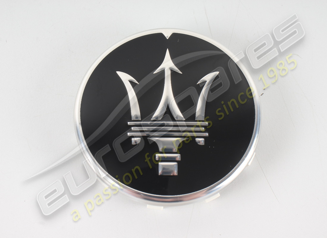 nuovo distintivo per ruota maserati. numero parte 670149986 (1)