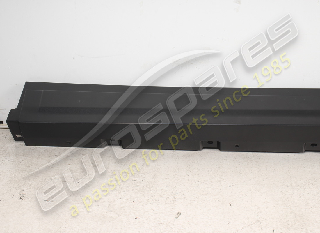 nuovo maserati porta anteriore sinistra con stampaggio goffrato. numero parte 670065825 (2)