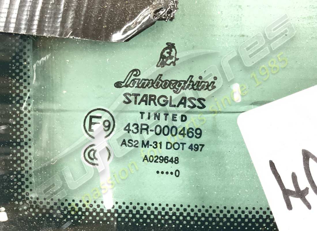 finestra triangolo lamborghini usata. numero parte 400845116a (2)