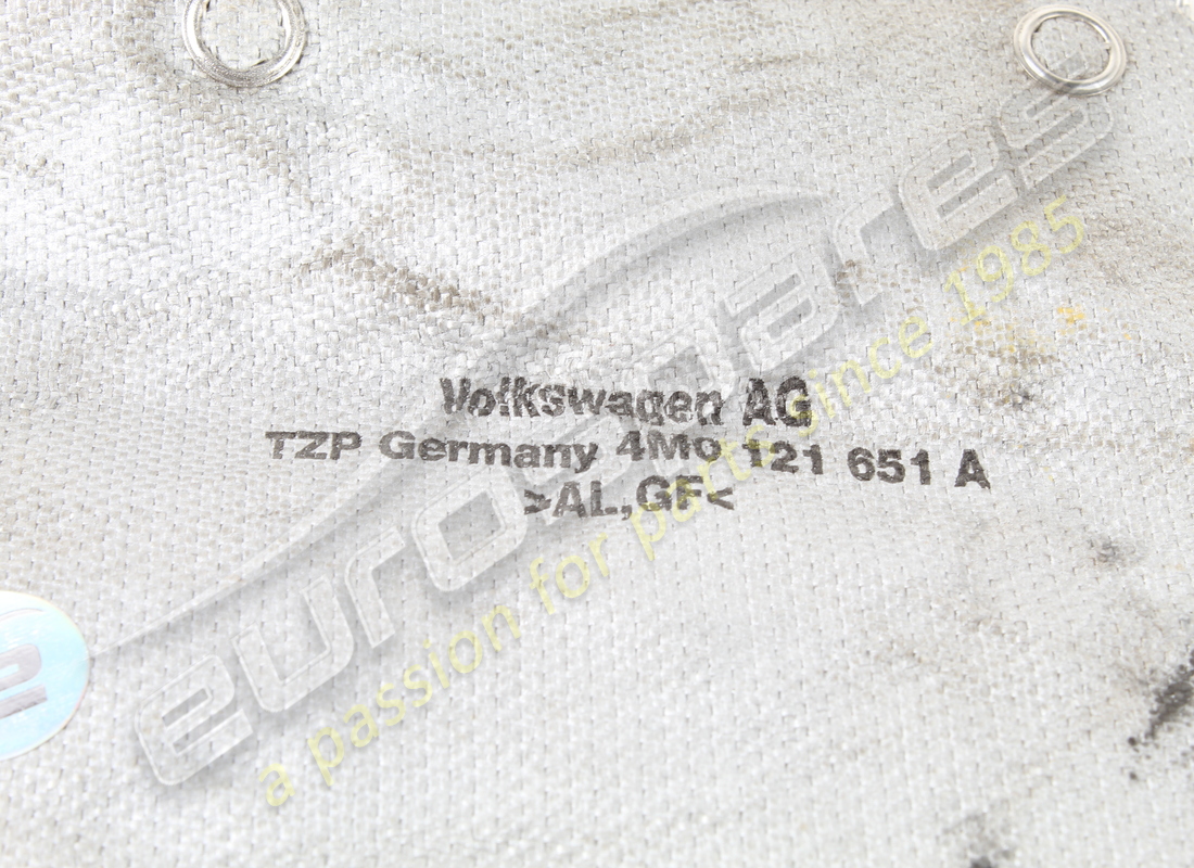 PROTEZIONE CALORE LAMBORGHINI USATA. NUMERO PARTE 4M0121651A (3) protezione calore lamborghini usata. numero parte 4m0121651a (3)