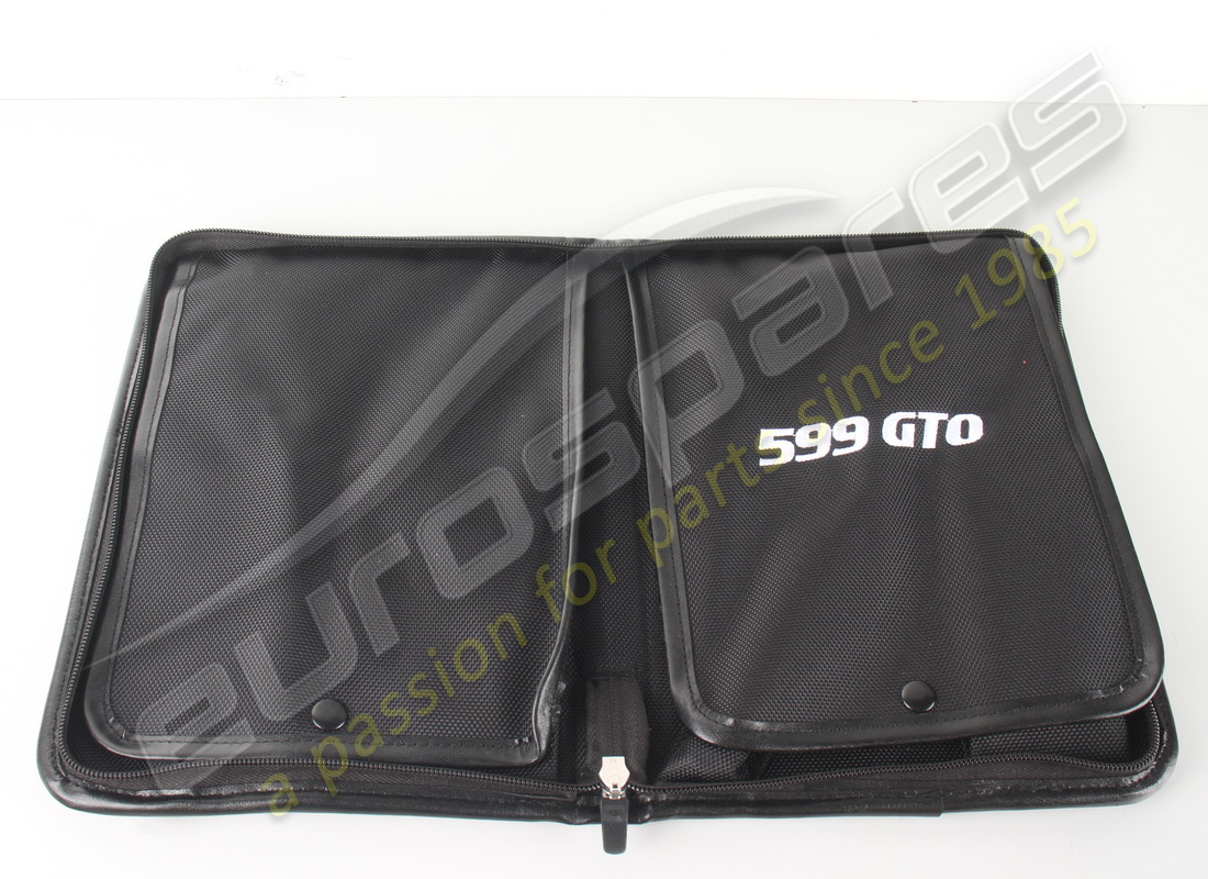 nuova ferrari borsa kit attrezzi completa. numero parte 265008 (2)