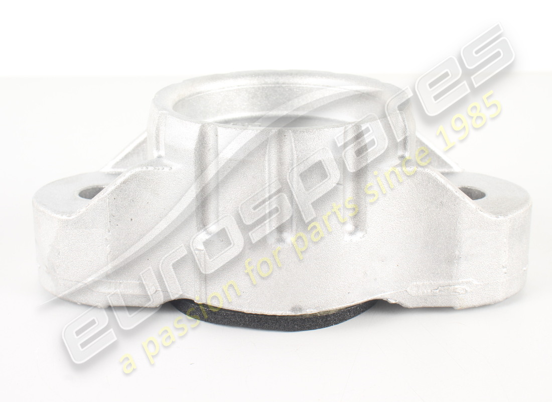 new maserati rear susp. elastic cup. part number 670002833 (2)