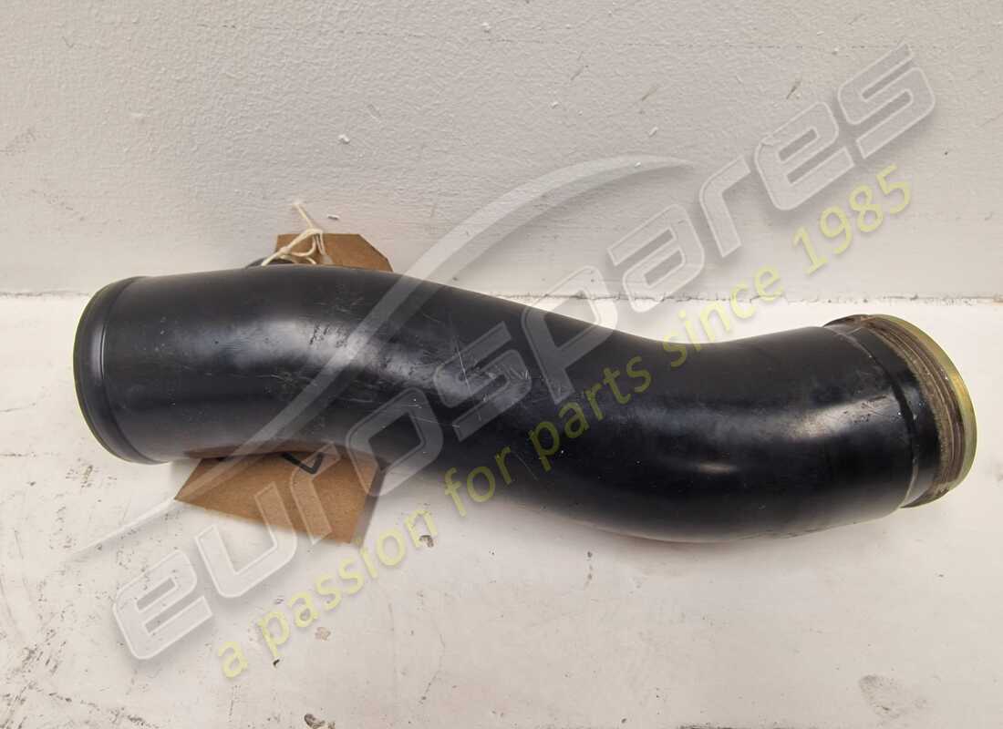 maserati collo riempimento carburante usato. numero parte 379290117 (2)