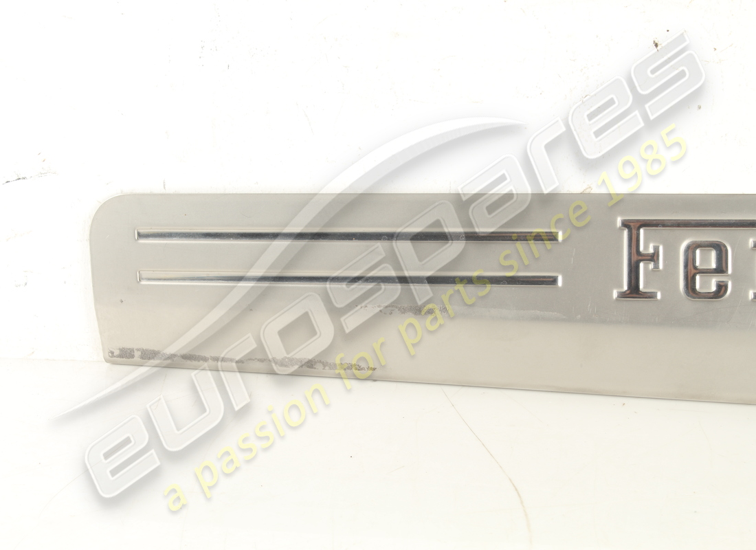 usato ferrari pedana destra. numero parte 81361800 (3)