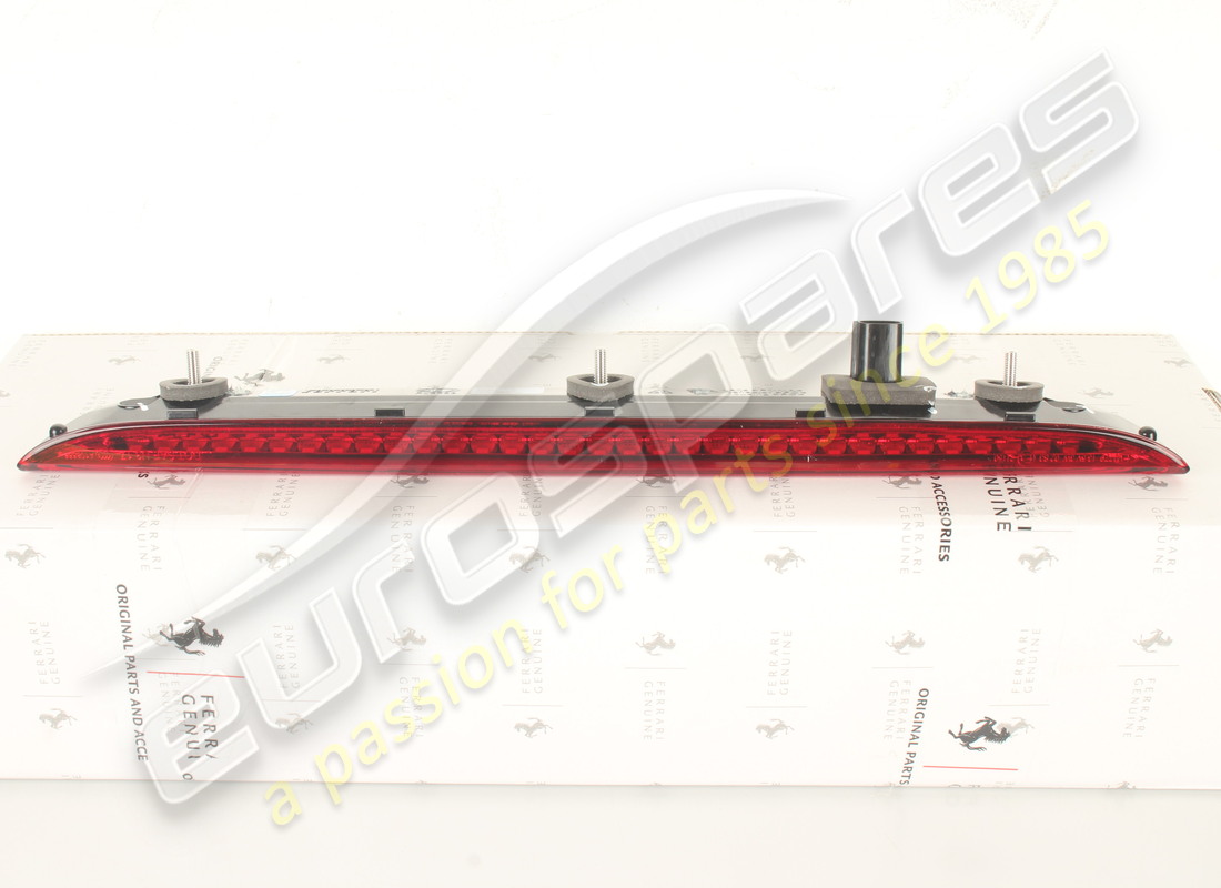 NUOVO FERRARI TERZA LUCE DI STOP. NUMERO PARTE 803566 (4) nuovo ferrari terza luce di stop. numero parte 803566 (4)