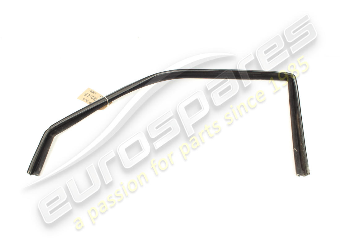 GUARNIZIONE GUIDA FINESTRINO SX USATA Maserati. NUMERO PARTE 377780123 (1)