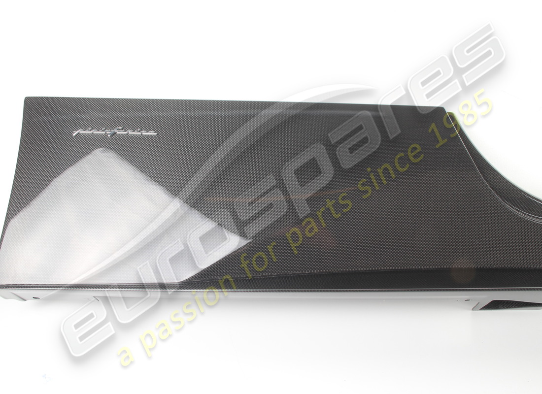 rivestimento sottoporta dx usato ferrari. numero parte 83261200 (2)