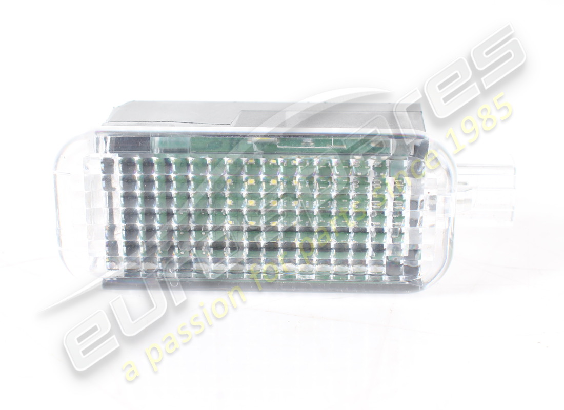 LAMBORGHINI LUCE DI INGRESSO USATA FUSSRAUM. NUMERO PARTE 4E0947415A (2) lamborghini luce di ingresso usata fussraum. numero parte 4e0947415a (2)