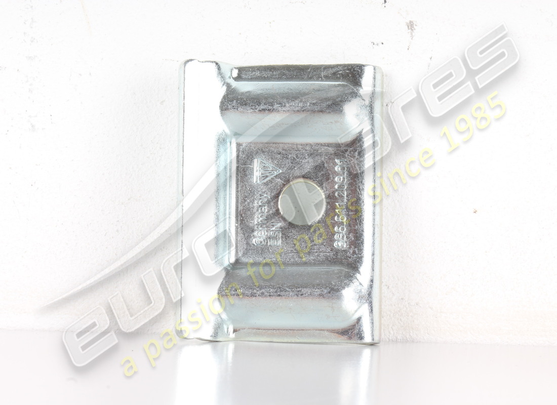 new porsche rail. part number 99661120901 (3)