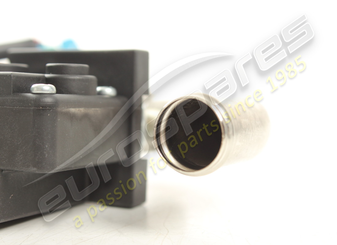 nuova ferrari valvola tgk sx. numero parte 67444900 (3)