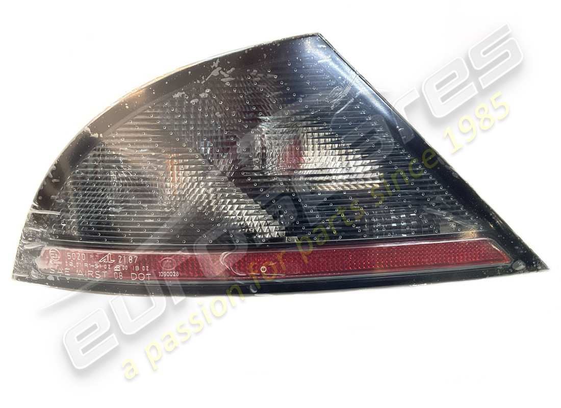 nuova ferrari fanale posteriore sx lato fisso. numero parte 226439 (1)
