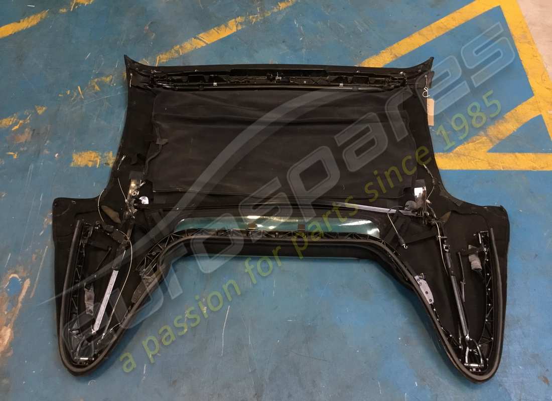 usato ferrari rivestimento esterno nero completo. numero parte 66374600 (6)