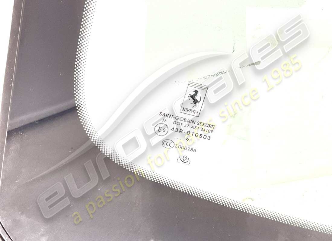 nuovo parabrezza ferrari. numero parte 789705 (2)