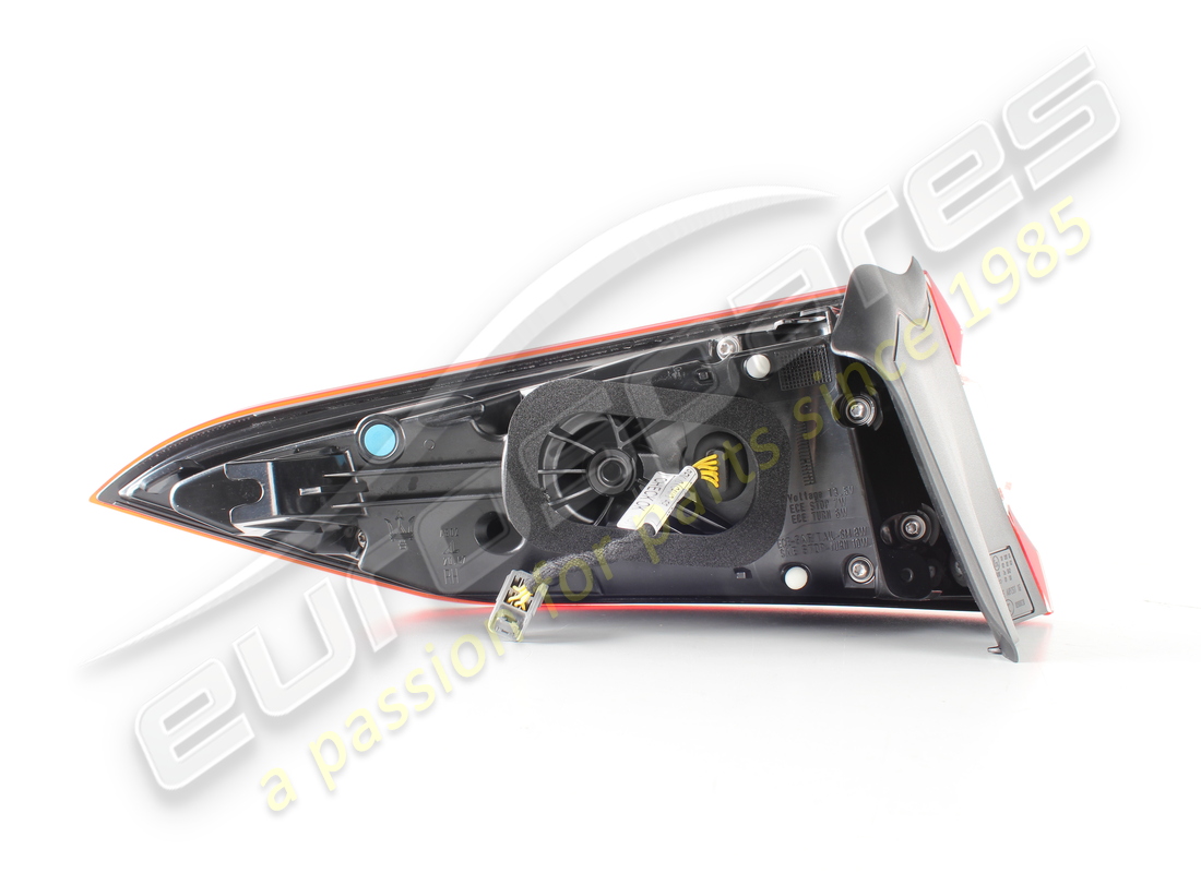 nuova maserati luce posteriore esterna destra. numero parte 670106830 (3)