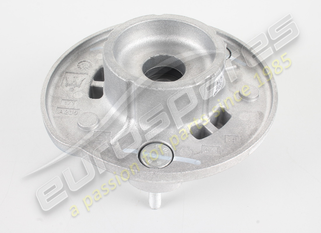 nuovo maserati supporto superiore. numero parte 670034710 (2)