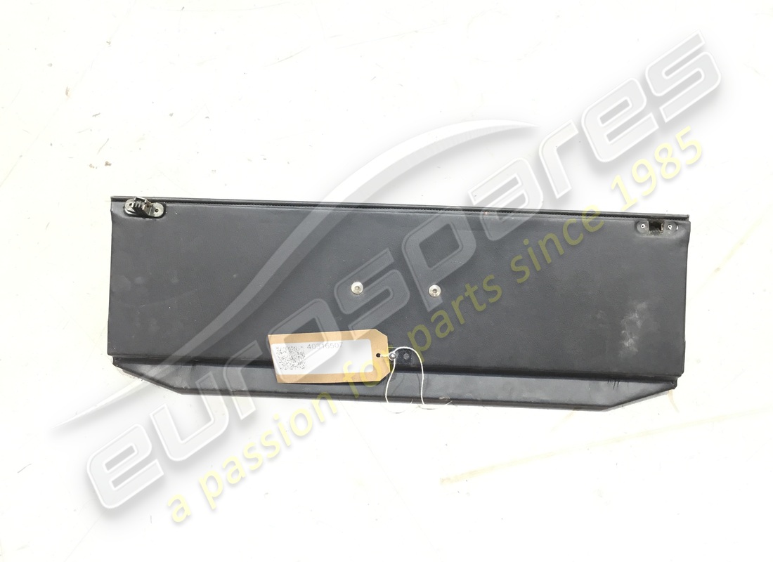 COPERCHIO ESTERNO CASSETTO PORTAOGGETTI Ferrari USATO. NUMERO PARTE 40316507 (1)
