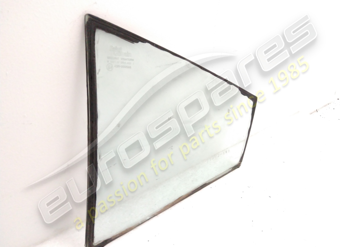 usato ferrari vetro luce posteriore sx gts. numero parte 60162906 (2)