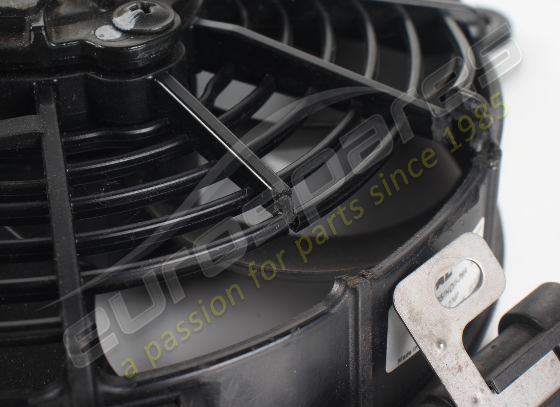 ventilatore elettrico completo usato ferrari. numero parte 277070 (5)