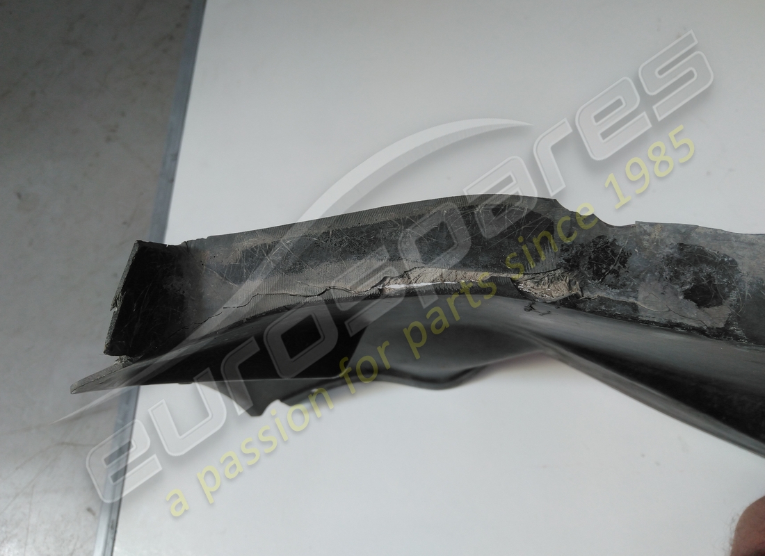 ferrari pannello della timoneria sx danneggiato. numero parte 64272900 (2)