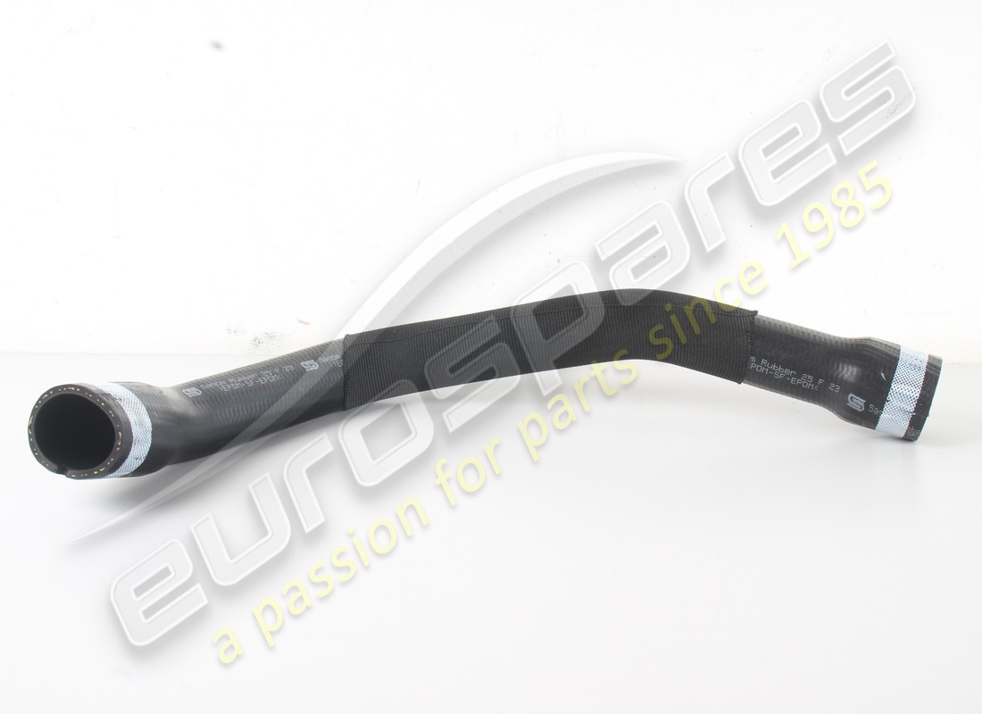 nuovo maserati tubo di mandata dal motore al radiatore. codice articolo 221355 (1)