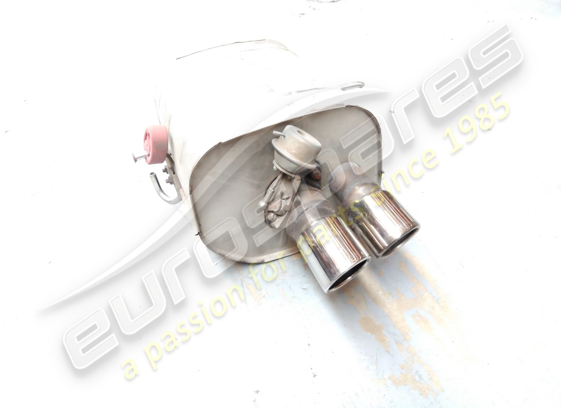 silenziatore dx usato ferrari. numero parte 167998 (1)
