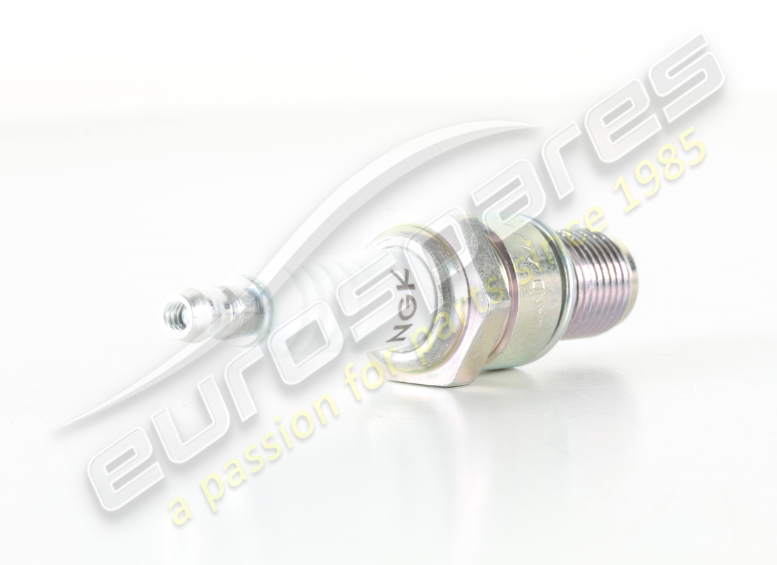 NUOVA CANDELA NGK. NUMERO PARTE 107603 (3) nuova candela ngk. numero parte 107603 (3)