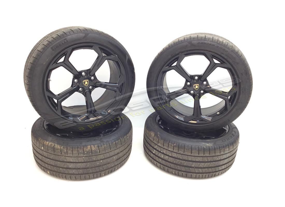 SET DI RUOTE Lamborghini USATE 22'' . NUMERO PARTE 4ML601025KSET (1)