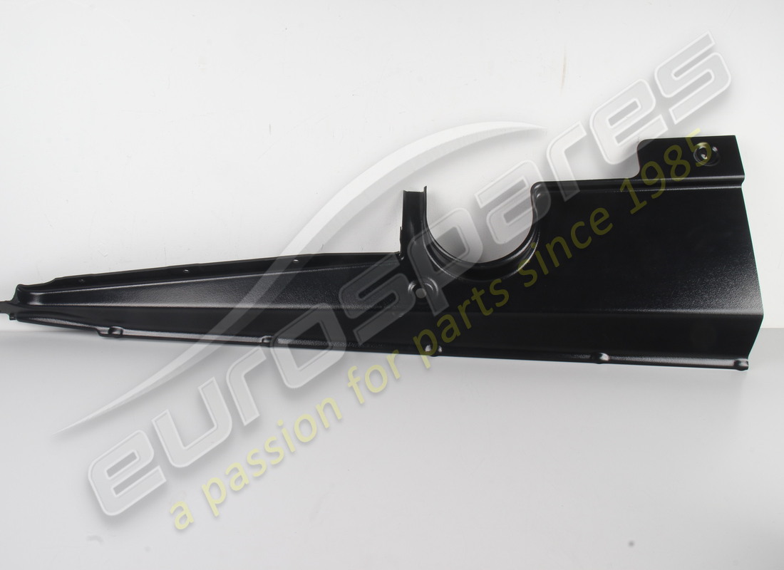 nuova lamborghini copertura vano motore. numero parte 07l103723e (4)