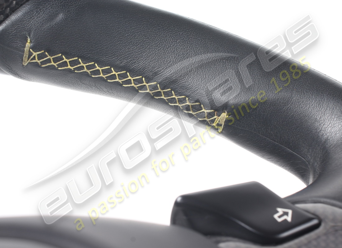 volante completo ferrari usato. numero parte 337540 (11)