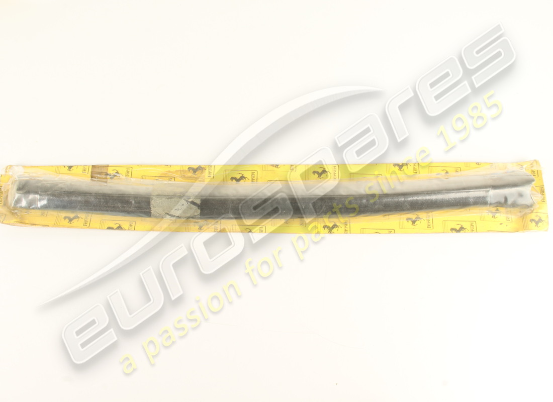 nuova ferrari guarnizione laterale sx. codice articolo 63506400 (1)