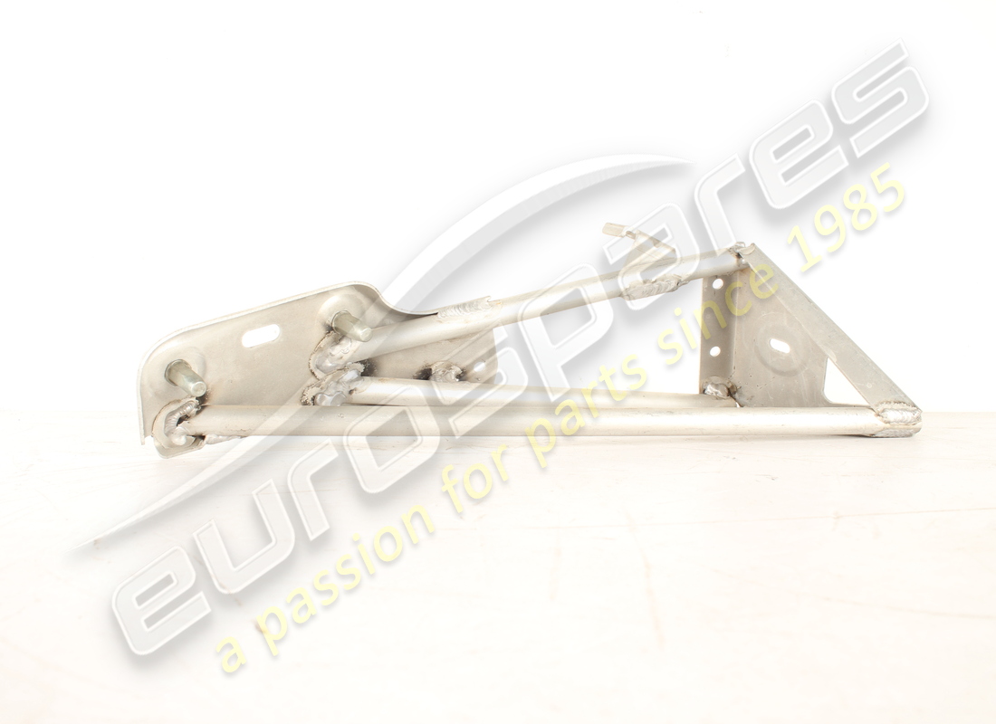 nuovo ferrari staffa di montaggio fianco sinistro. numero parte 84041800 (2)