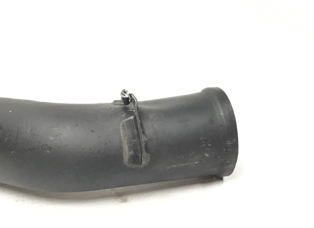 tubo di connessione serbatoio carburante ferrari usato. numero parte 320027 (3)
