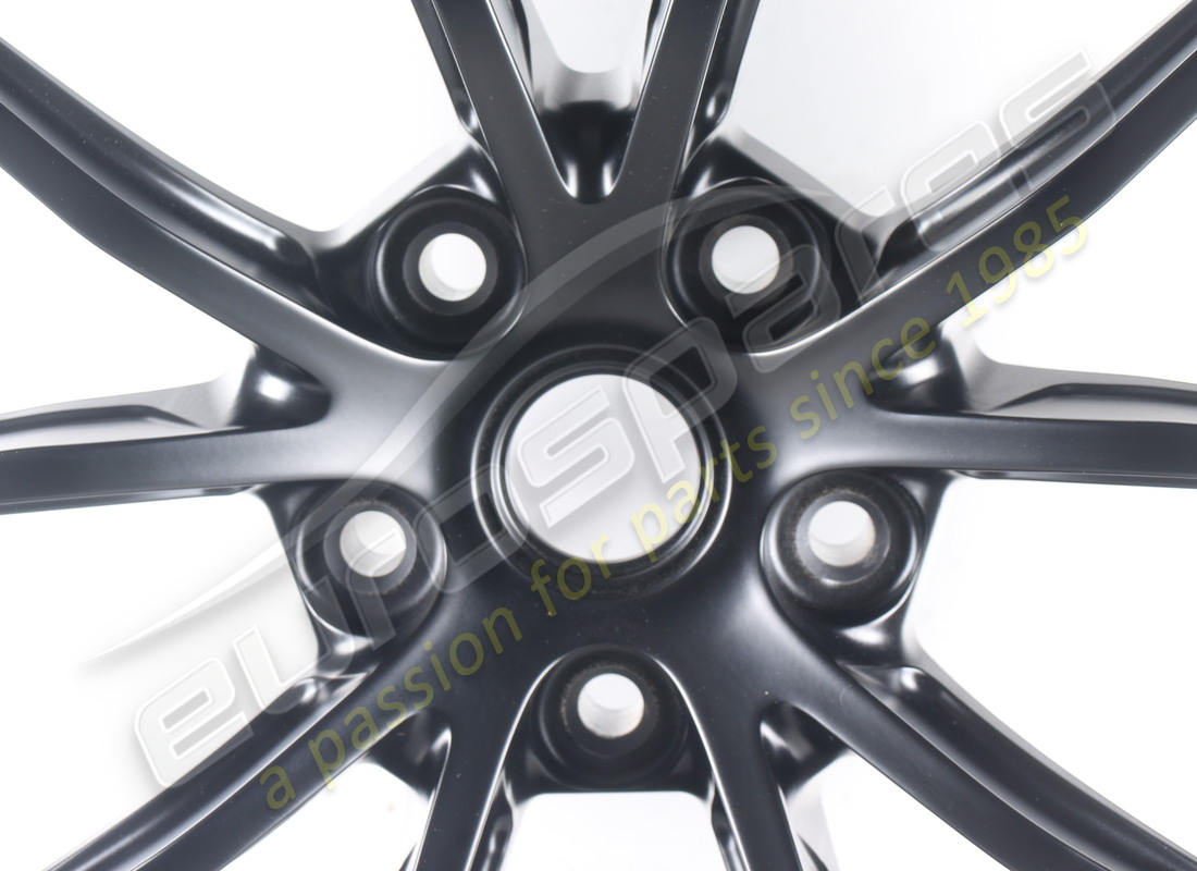 nuova ruota anteriore ferrari. numero parte 323894 (2)