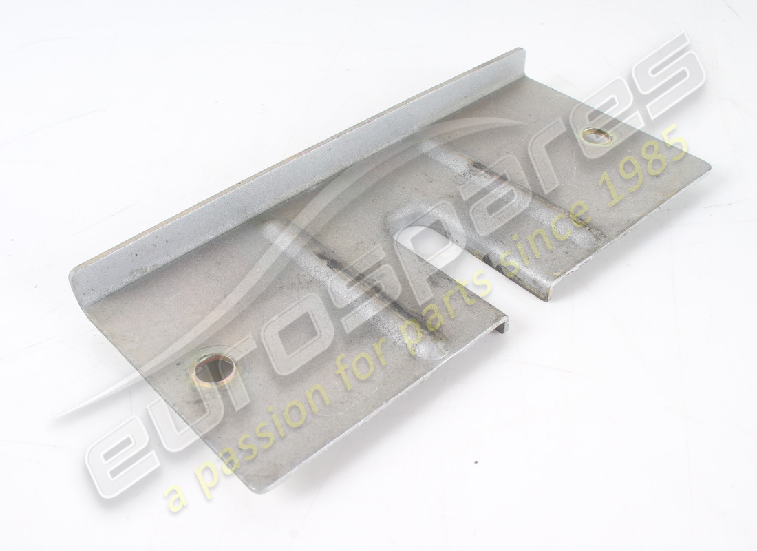 STAFFA LATERALE PER PARAURTI USATA FERRARI. NUMERO PARTE 65270200 (2) staffa laterale per paraurti usata ferrari. numero parte 65270200 (2)