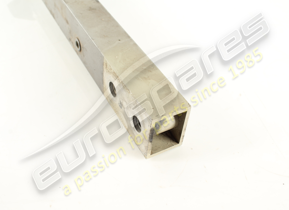 traversa usata maserati. numero parte 67275300 (3)